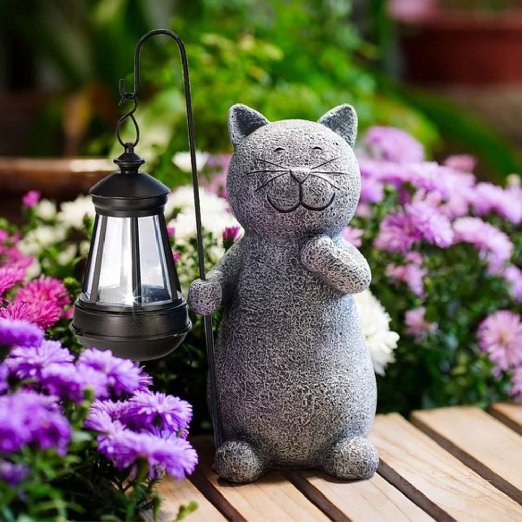 Kattlampa | Söt solbelysning för trädgården
